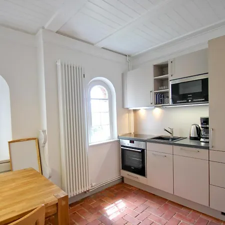 Casa de Férias Maerchenhafte In Idyllischer Lage Und Mit Meerblick - Hermine Altefähr