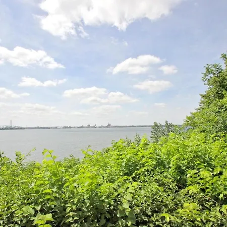Casa de Férias Maerchenhafte In Idyllischer Lage Und Mit Meerblick - Hermine Altefähr